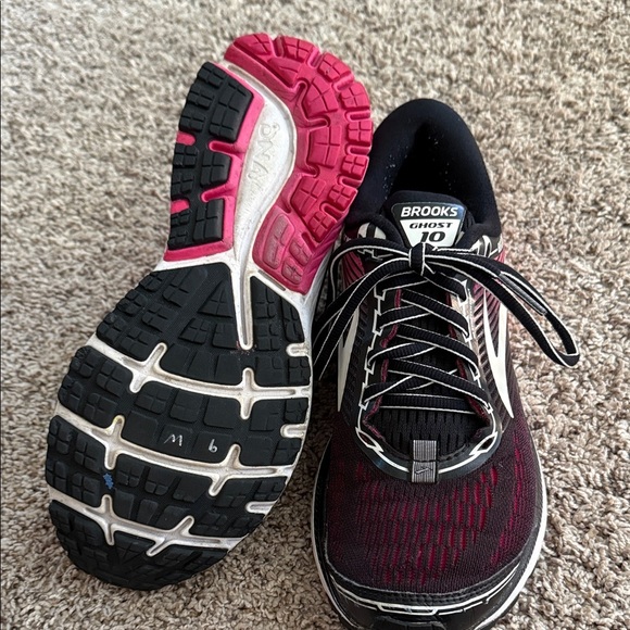 Womens Brooks Ghost 10 Running Shoe size 8.5 - Picture 4 of 6